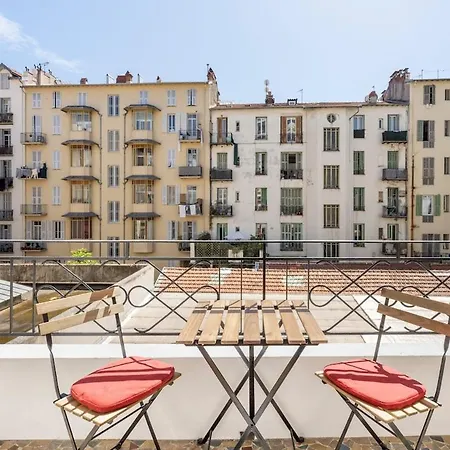 Luxury In Heart Of *